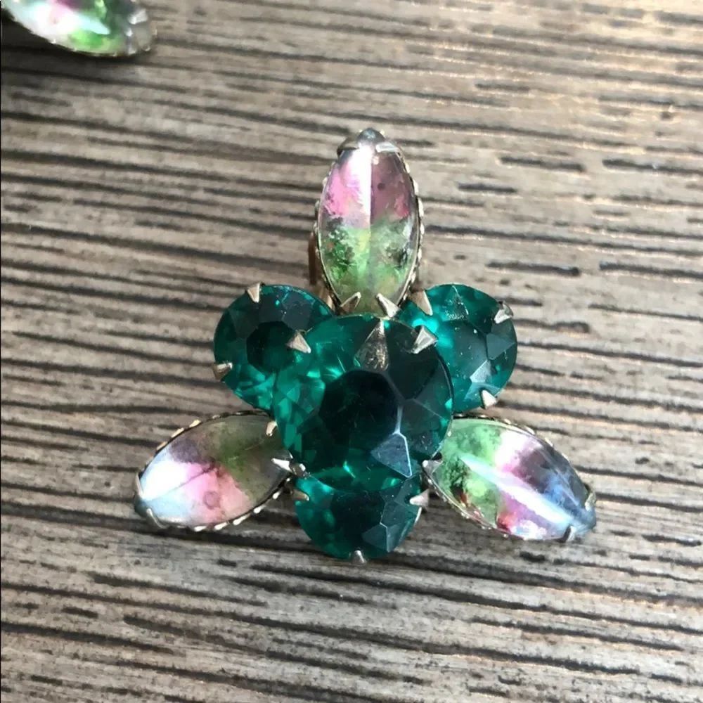 Emerald Green Transition Color Rhinestone Earrings - Picture 6 of 11